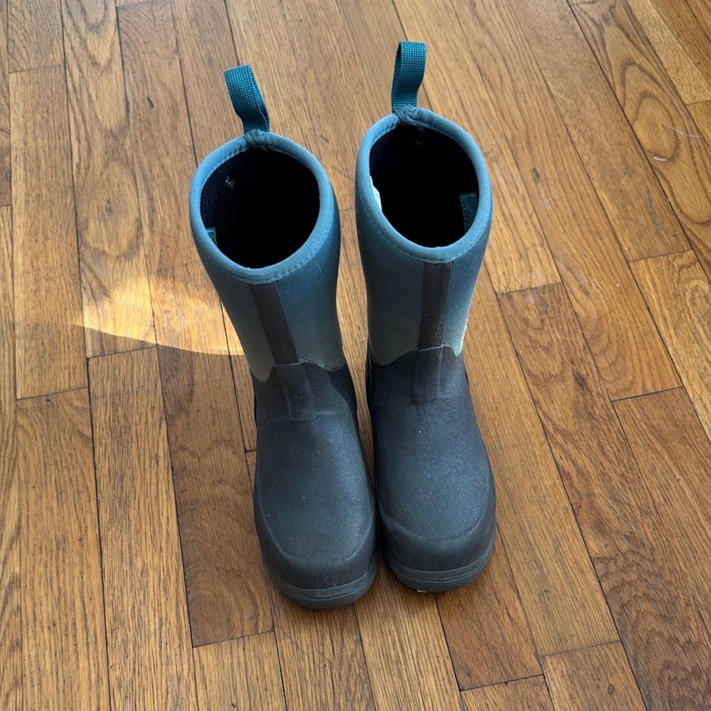Kids Waterproof Boots - Black and Green